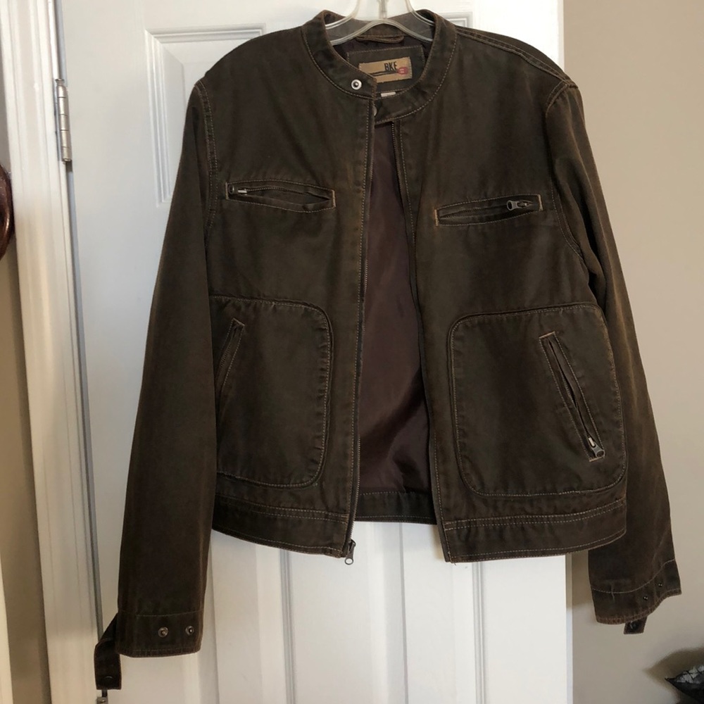 Men’s leather bomber jacket